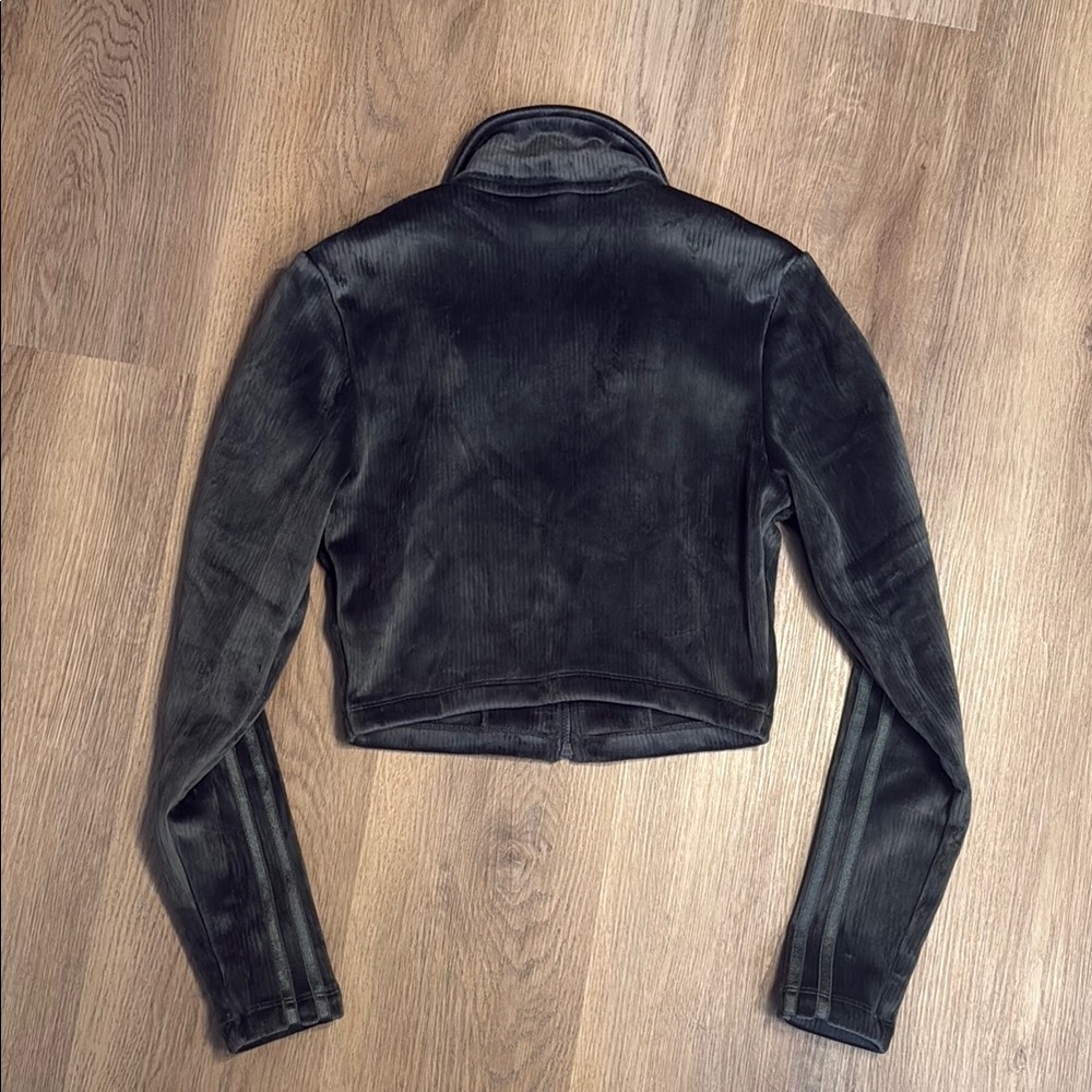 Adidas Velvet Bomber NWT - XS - Picture 6 of 6